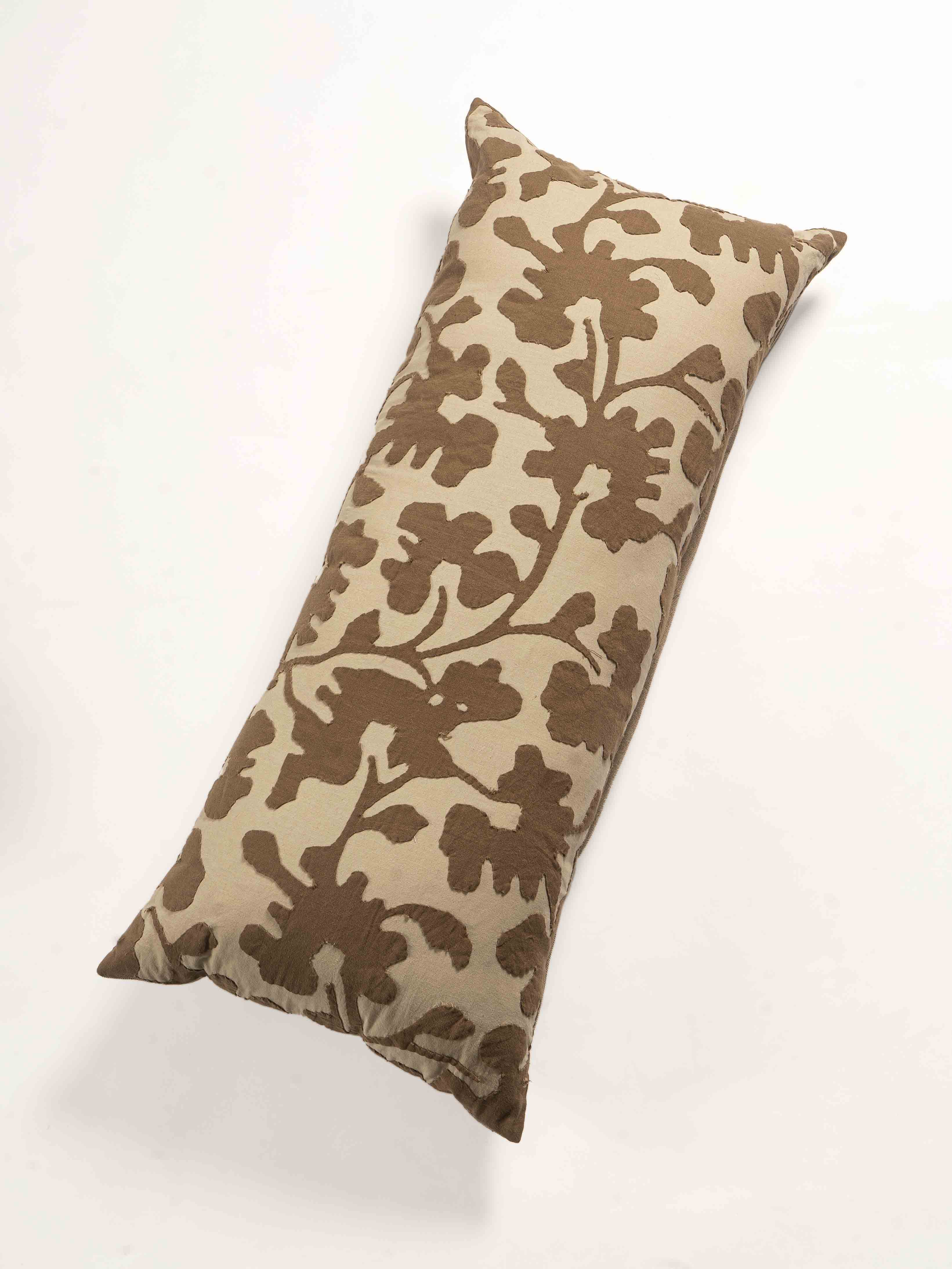 Spinola Applique Cushion Cover