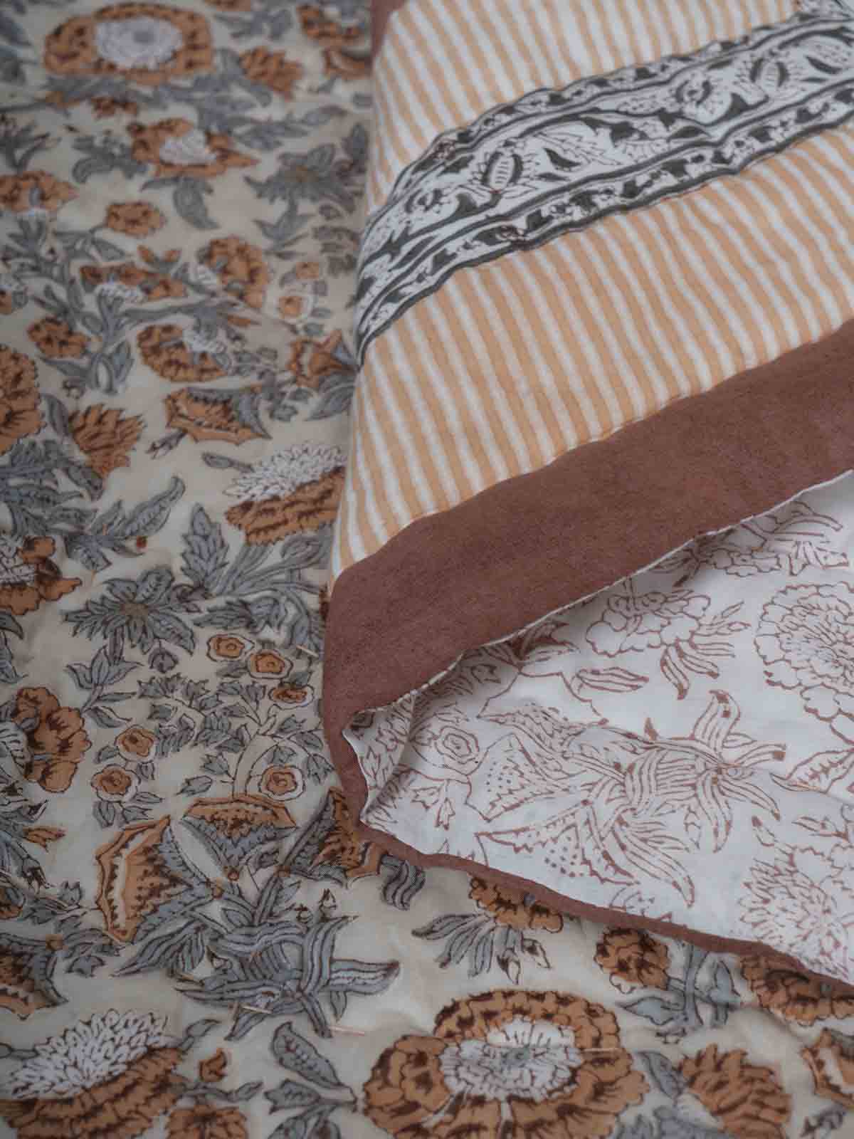 Buleben Reversible Printed Quilt