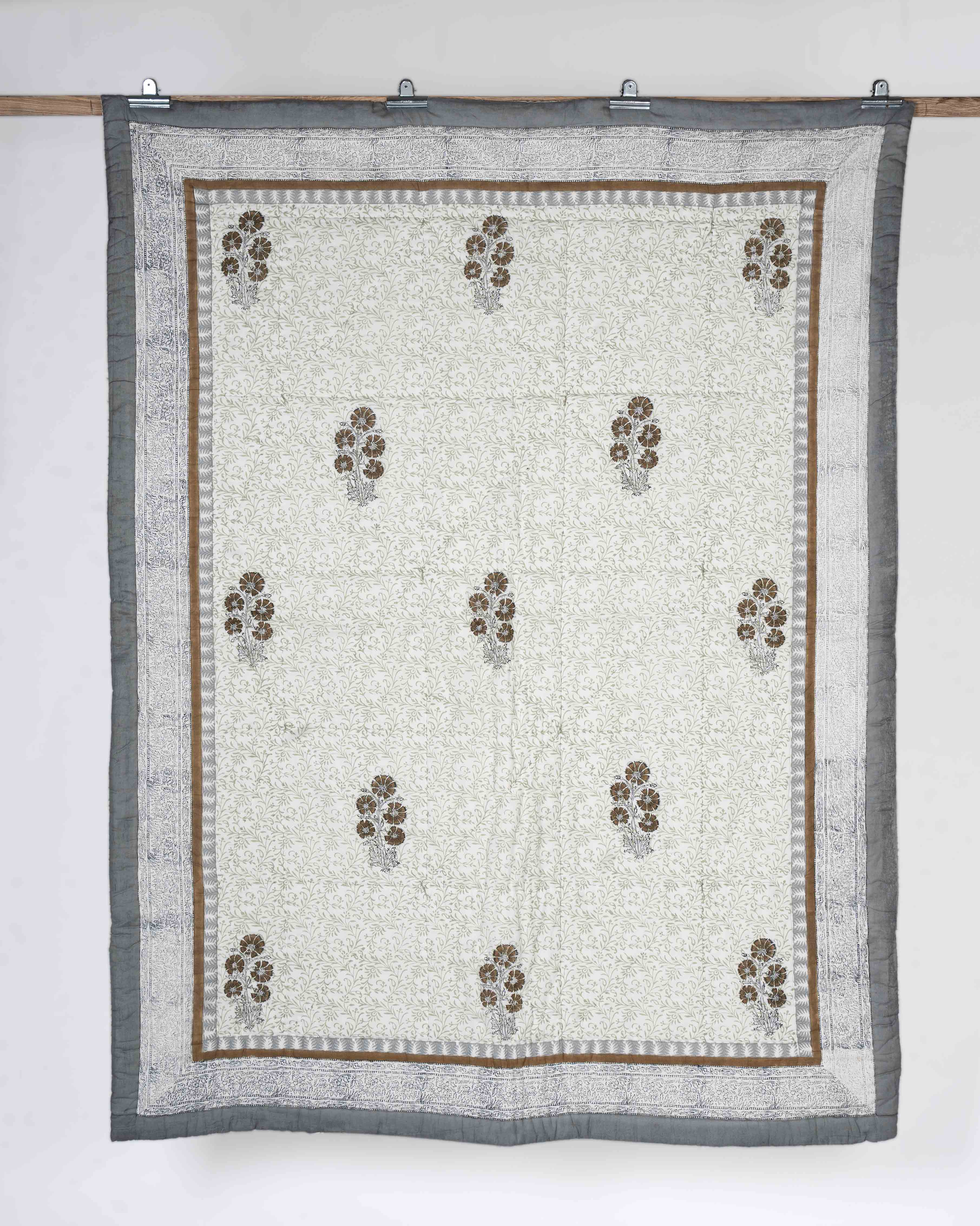 Baksa Reversible Printed Quilt