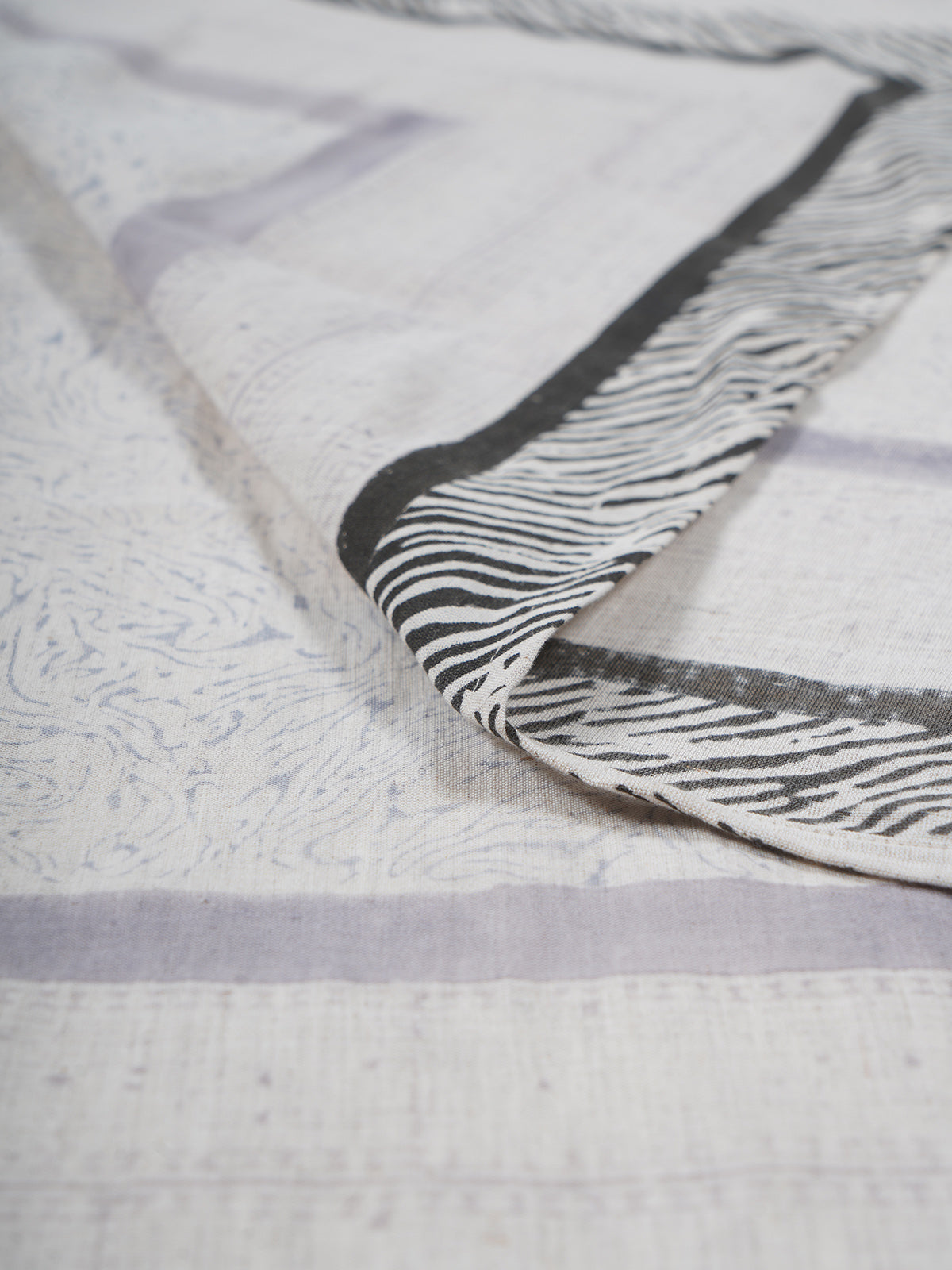 Caghki Printed Table Cover
