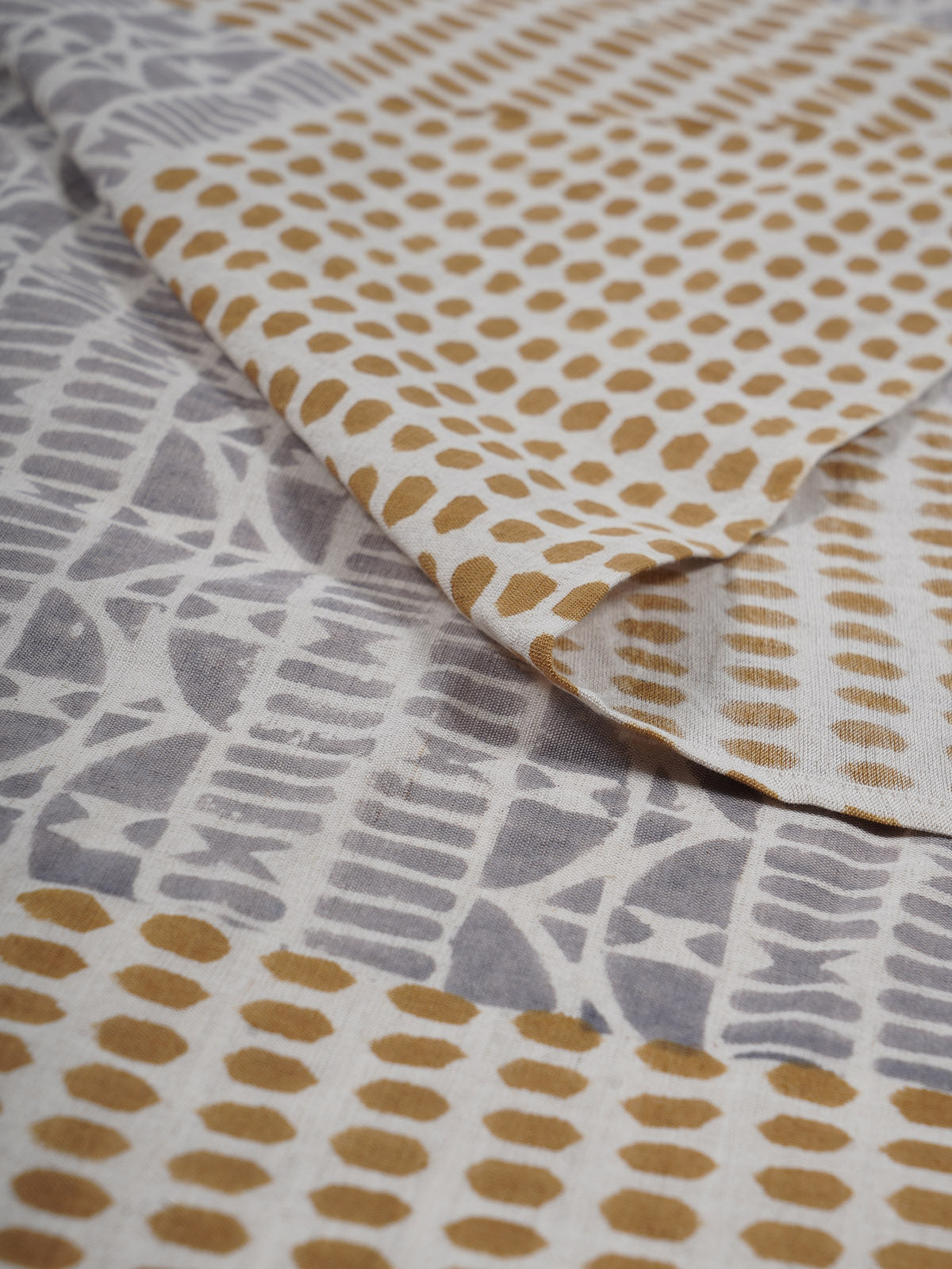 Slielem Printed Table Cover