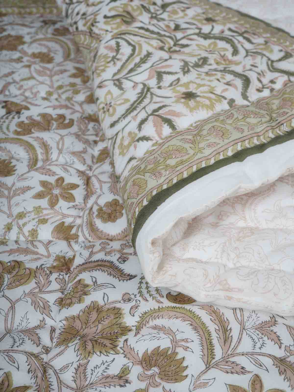Hencovce Reversible Printed Quilt