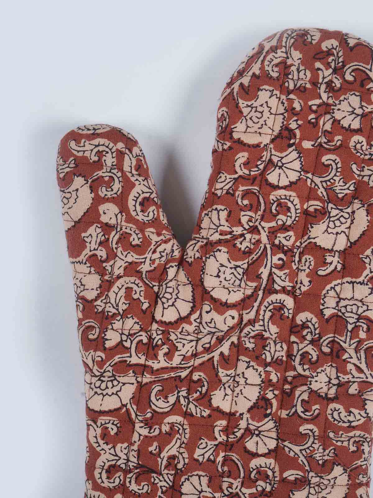 Gozo Printed Quilted Oven Mitten