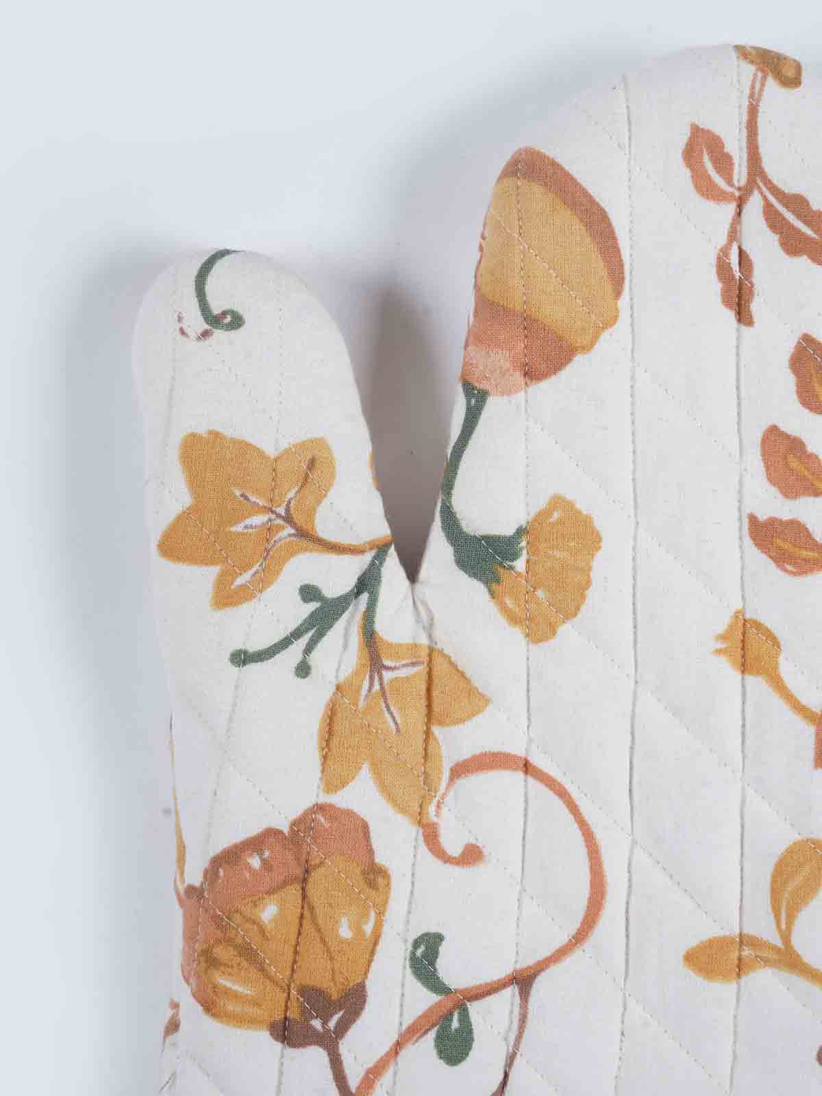 Gruwwa Printed Quilted Oven Mitten