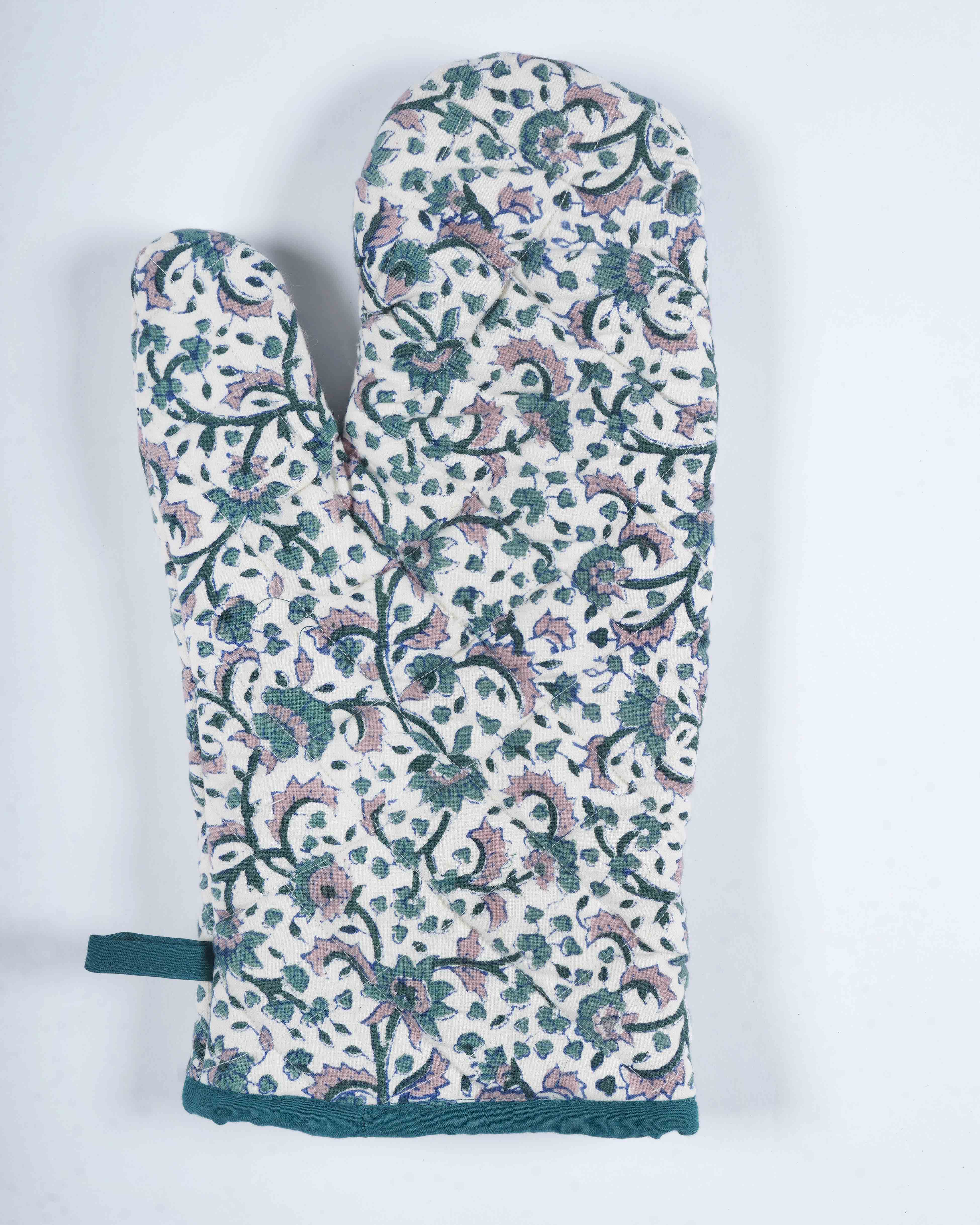 Tadebba Printed Quilted Oven Mitten