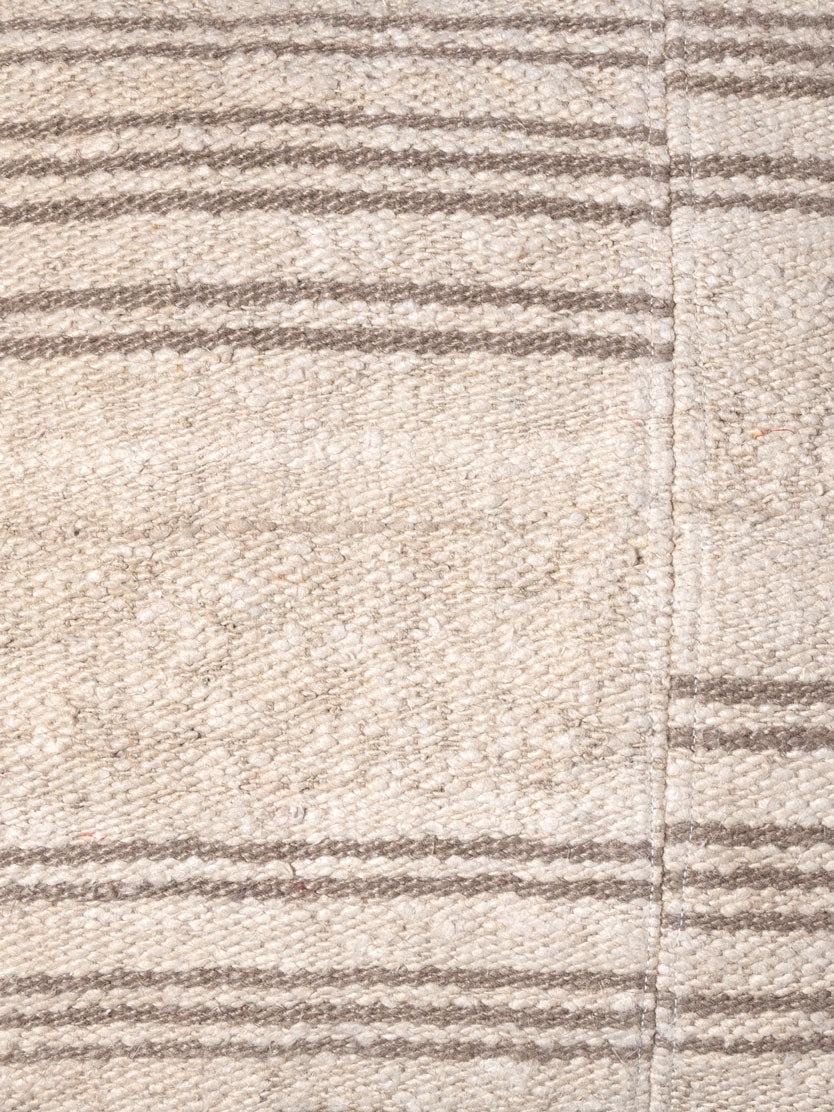 Aryum Linen Rug Cushion