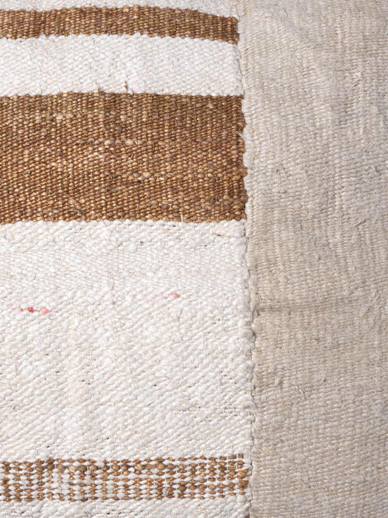 Vayk Linen Cushion