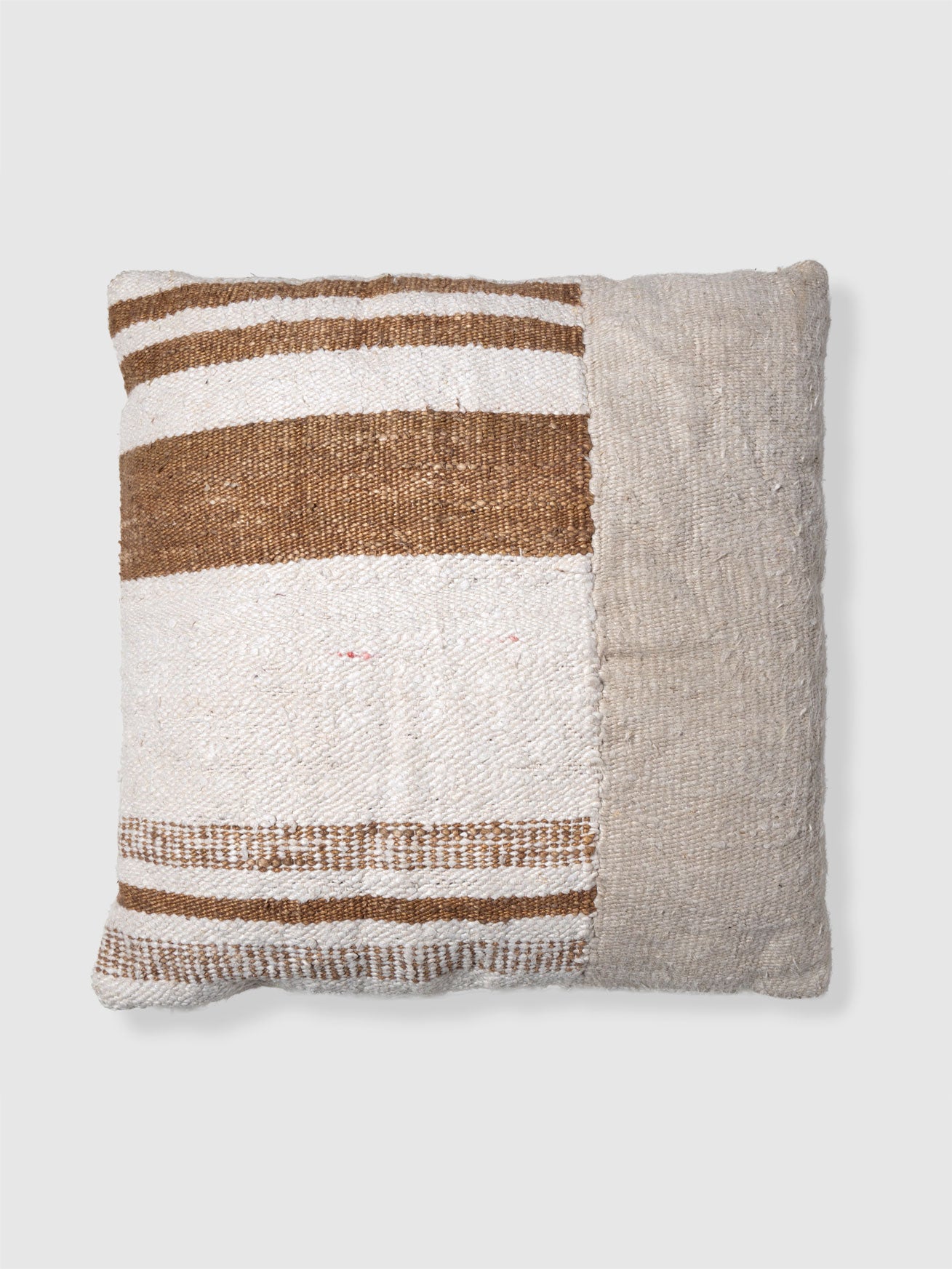 Vayk Linen Cushion