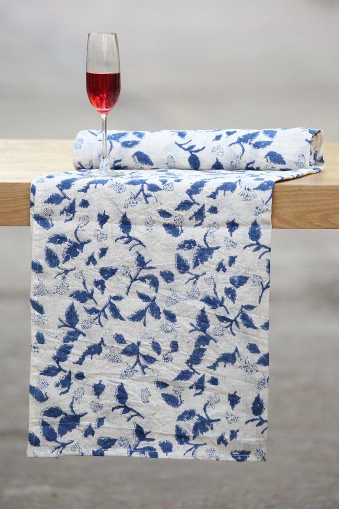 Lampat Table Cover