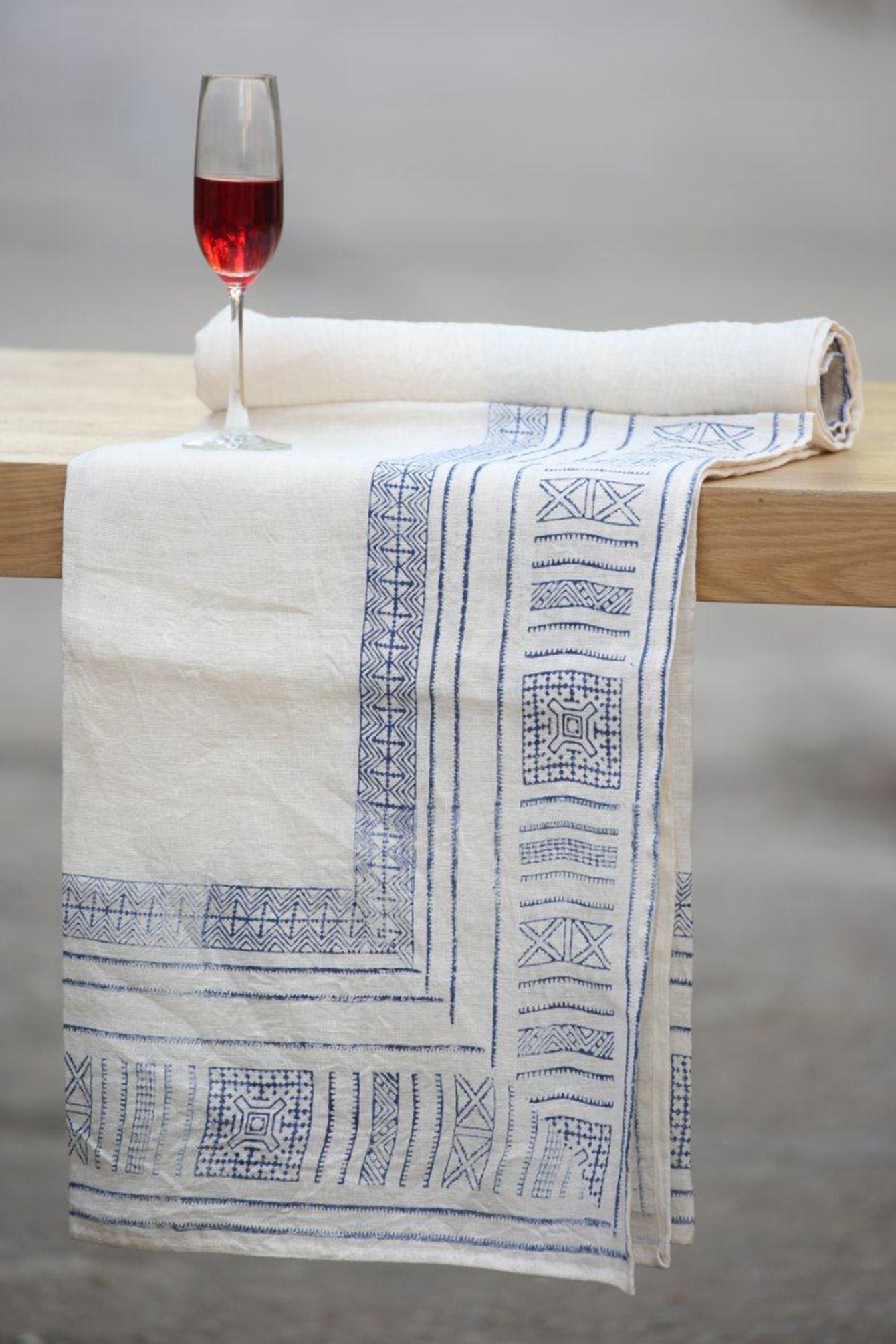 Warda Printed Table Cover