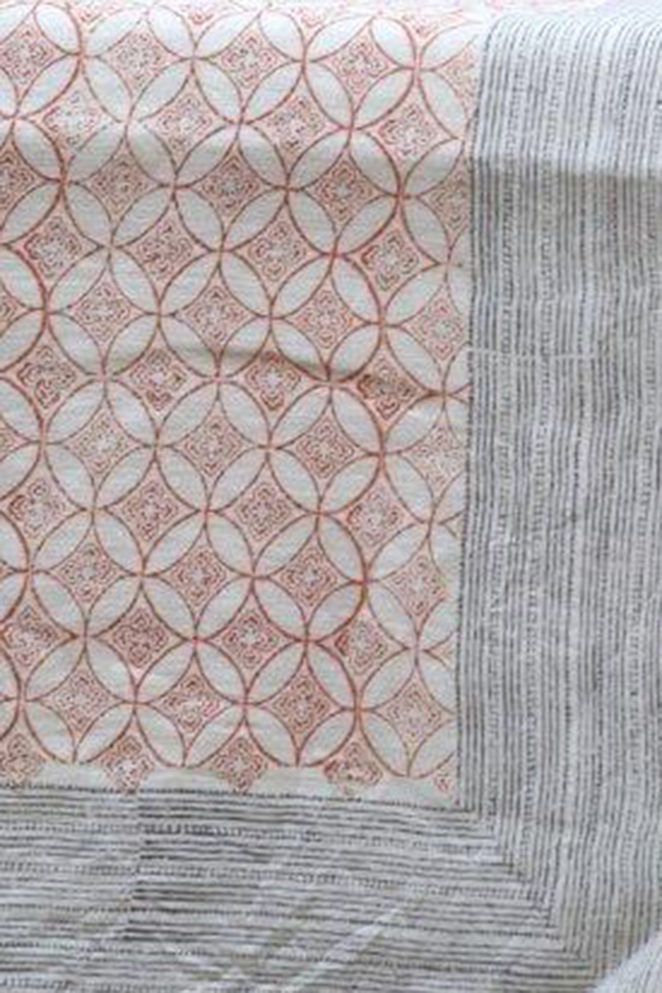 Nikola Printed Table Cover